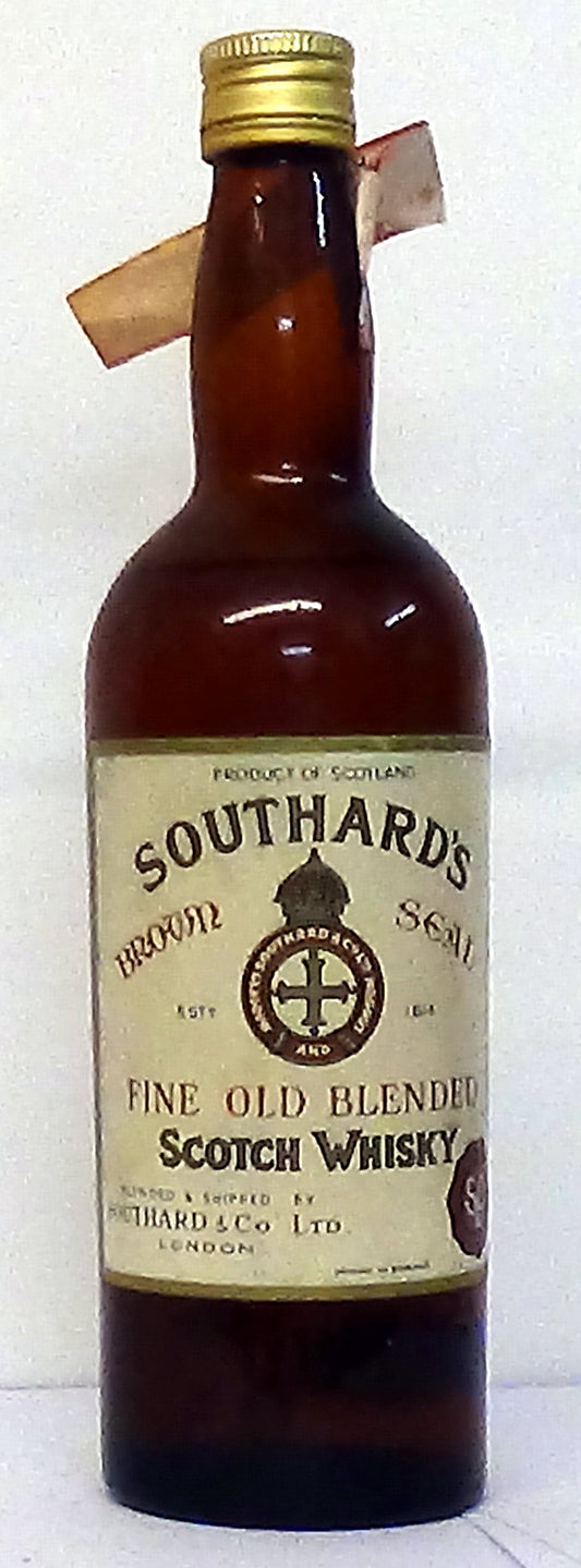 1970s Southard’s Brown Seal Fine Old Blended Scotch Mid Shoulder