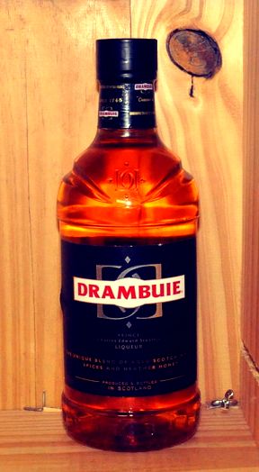 Drambuie - Whisky Liqueur - 40% (70cl) - Liqueurs - Spirits - M&M Pers